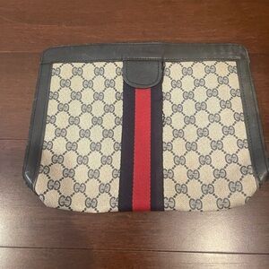 Gucci parfums logo initial velcro pouch clutch bag